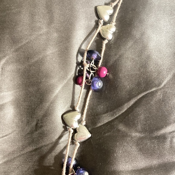 Hearts necklace silver tone and blue/garnet colored beads. - Picture 4 of 5